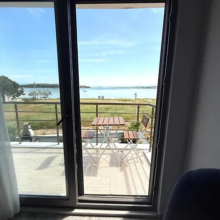 Entire 3-story Seaside Villa, Sea View With Garden Ferienhaus *
