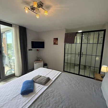 Entire 3-story Seaside Villa, Sea View With Garden * Ayvalik