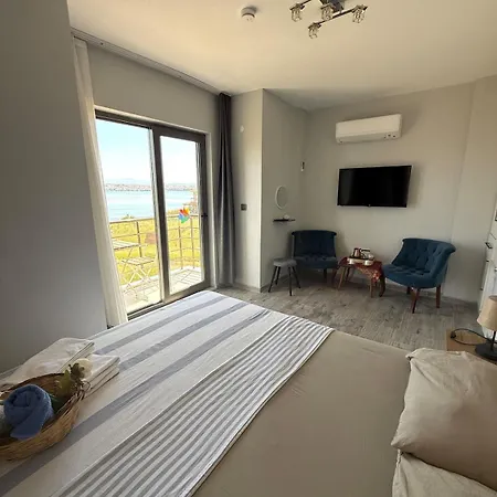 Entire 3-story Seaside Villa, Sea View With Garden