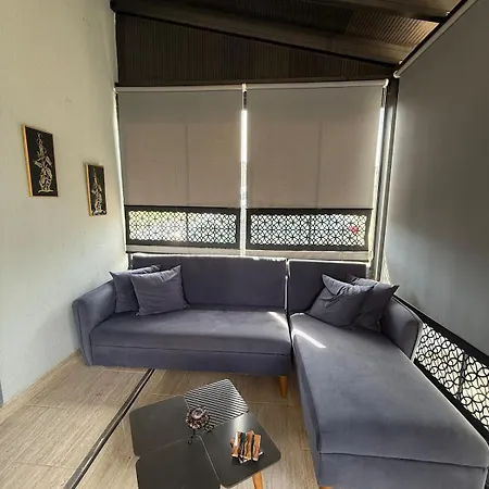 Entire 3-story Seaside Villa, Sea View With Garden * Ayvalı